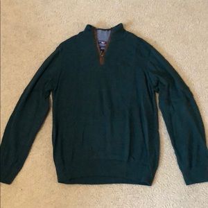 Vineyard Vines sweater